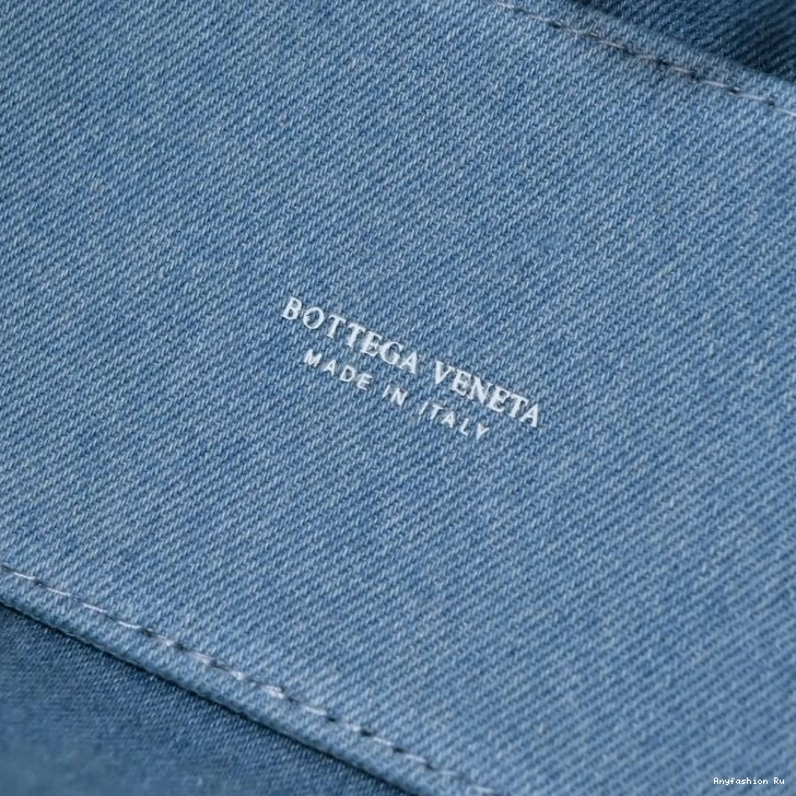 Versatile 68052 Bottega Shopping Bags Veneta 0819
